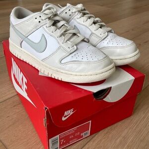 Nike Dunk Low 7 Youth White/Light Silver - Phantom